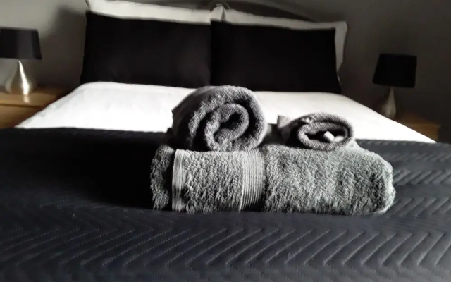 Pullman House Serviced Apartments