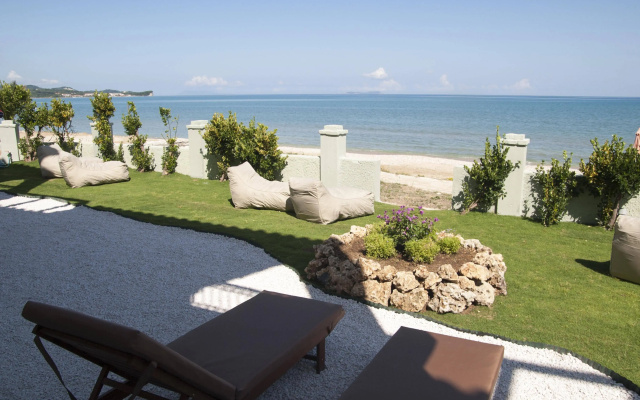 Cressida Seaside Apartments