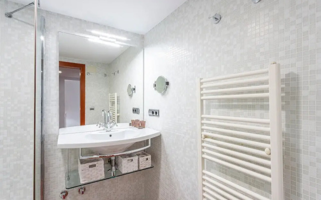 Cozy 2BD Duplex With Private Patio Plaza Nueva II Sevilla