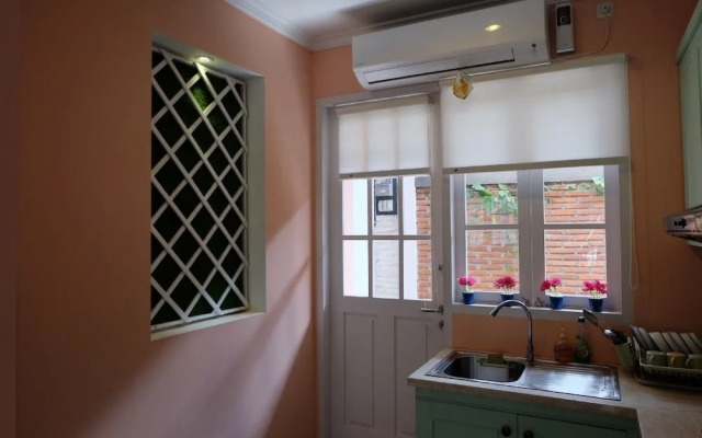 Sweet Peach House