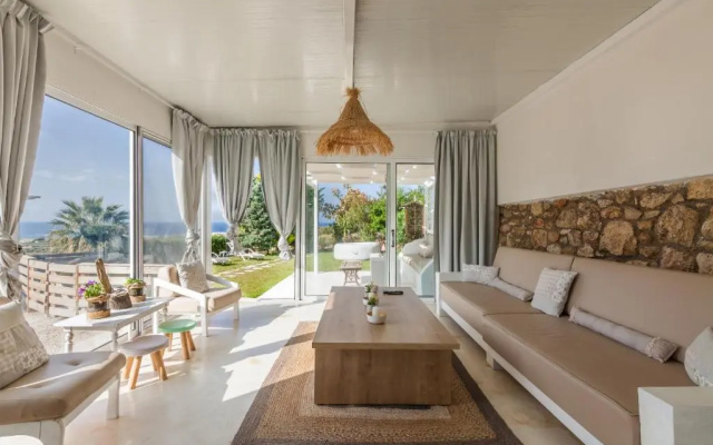 George's Island House with Plunge Pool