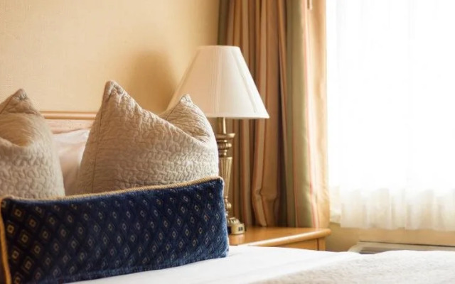 The Green Room Hotel