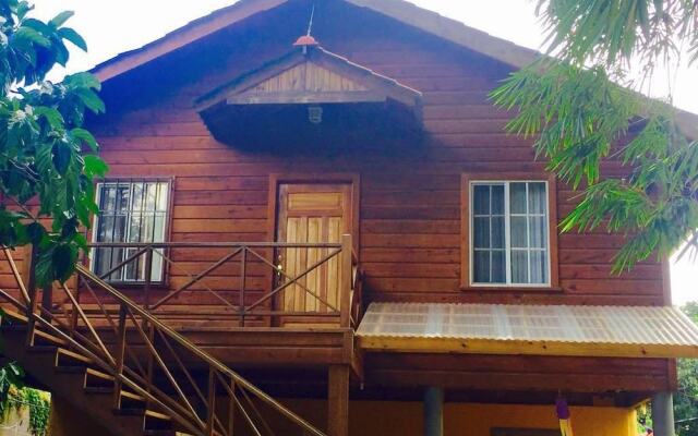 Отель Anchor Inn Гондурас, Остров Утила - отзывы, цены и фото номеров - забронировать отель Anchor Inn онлайн вид на фасад