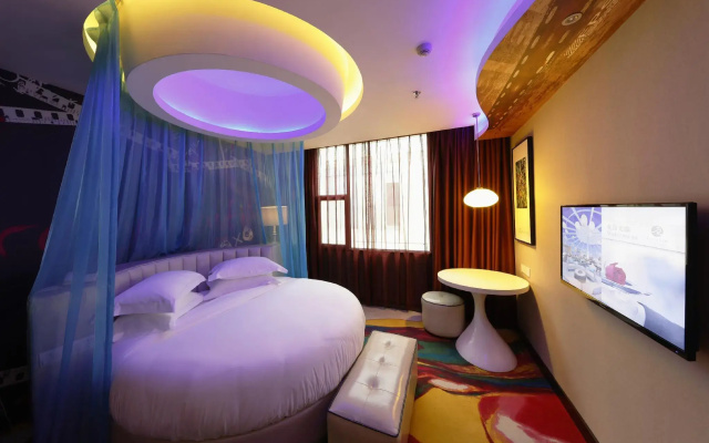 Yunshang Caohai Hotel (Bijie Zhe Mall)