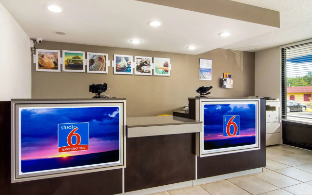 Studio 6 Extended Stay - Lagrange, GA