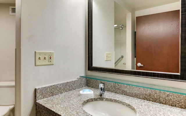 Drury Inn & Suites Marion