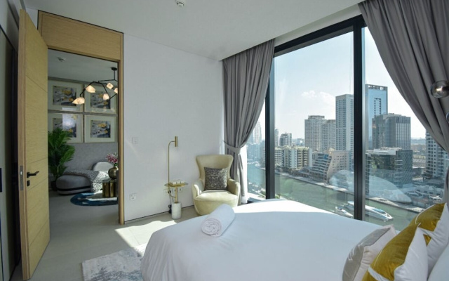 Private Beach in a Bnbme Designer Apartment