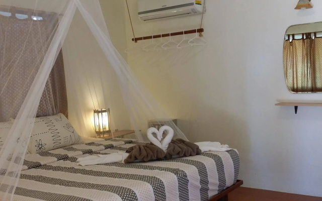 Maikhao Beach Bungalows(ไม้ขาว บีช บังกะโล)