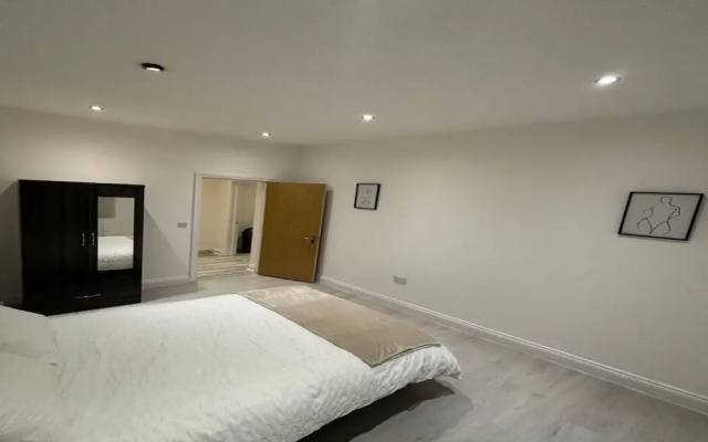 Immaculate 1-bed Apartment in Walton on the Naze