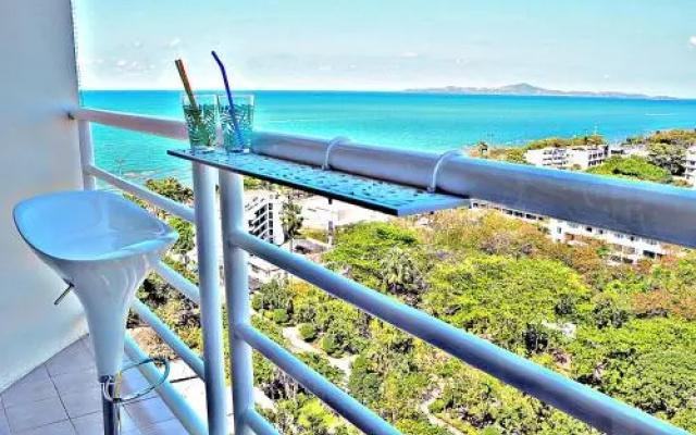 Jomtien Beach Studio F15