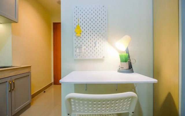 Warm And Cozy Studio Evenciio Apartment Margonda Near Ui
