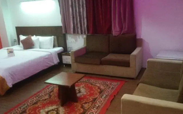 Hotel Kalinga Lake View
