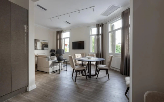 Plaka s Privileged Accommodation