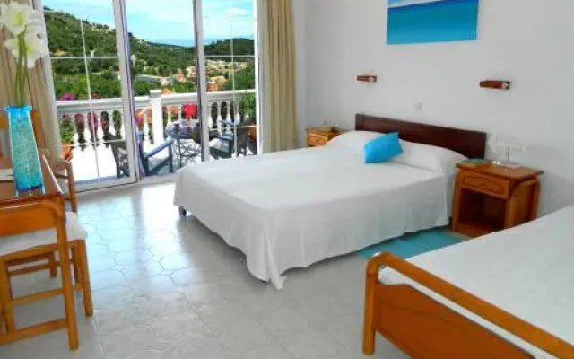 Niko's Studio 1 Apartment with terrace