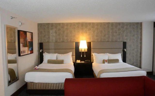 University Plaza Hotel And Conference Center