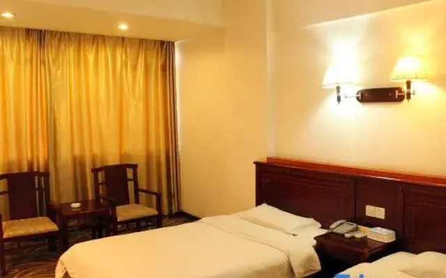 Lingchuan Fuxin Holiday Hotel