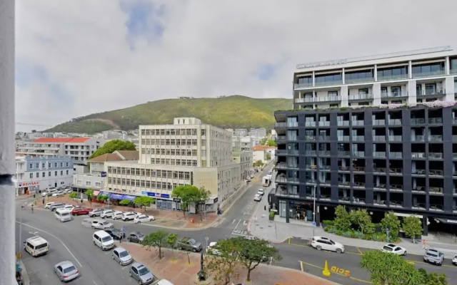 The Flamingo One Bed Sea Point Promenade