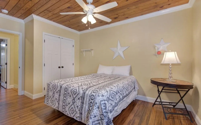 Sunrise Cove by Jackson Mountain Rentals