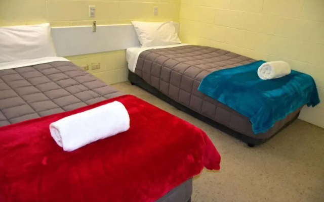 Charles Sturt Motor Inn