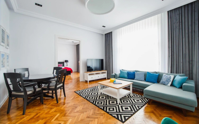 Spacious RiverViews Apartment near Piata Unirii