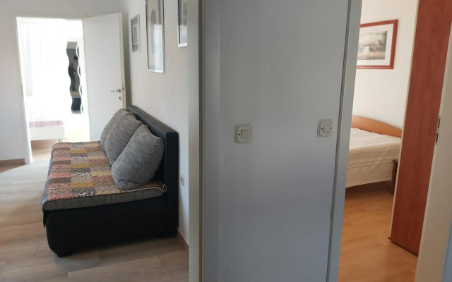 Apartment Lara