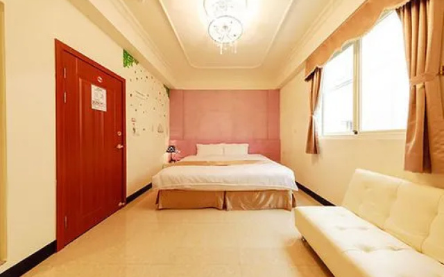 Four Seasons Duke Hostel