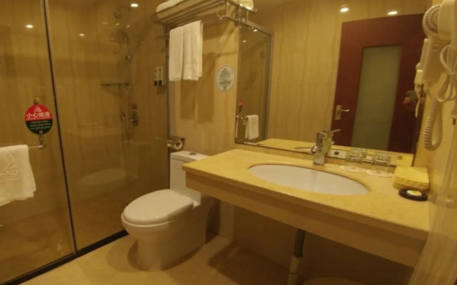 GreenTree Alliance Shenzhen Fanshen Metro Station Hotel