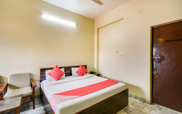OYO 72203 Hotel Shrinath