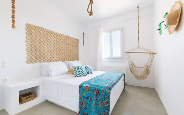 M4 Miloi 4 Luxury Villa in Kythnos