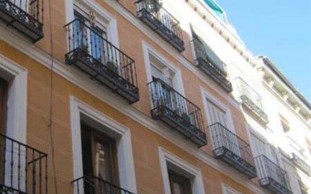 Отель Pension Antonio Испания, Мадрид - отзывы, цены и фото номеров - забронировать отель Pension Antonio онлайн вид на фасад