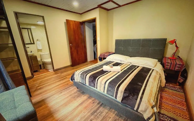 The Naked House Sabana - Hotel Nudista