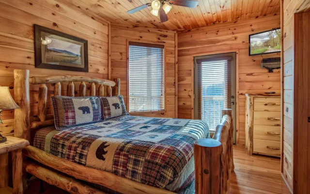 Starry Nights Lodge - Five Bedroom Cabin