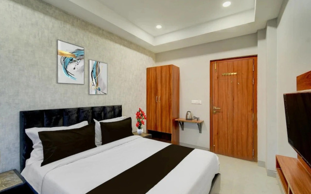 Super Deluxe Roommiyapur Metro Station