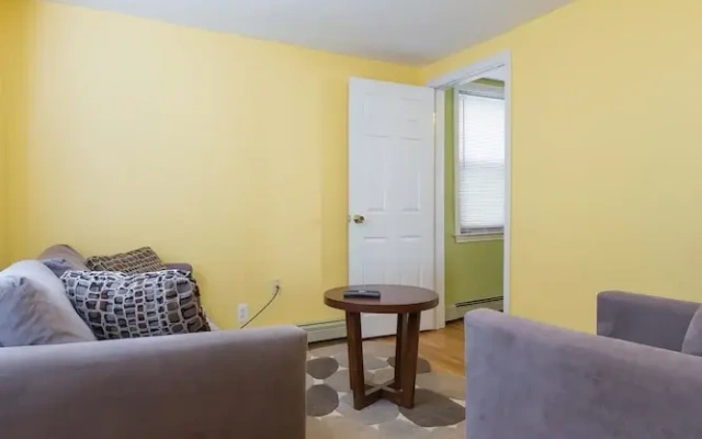 Kendall Square Apartments by Next Star