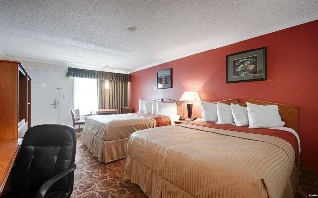 Sturgis Lodge & Suites, Travelodge by Wyndham