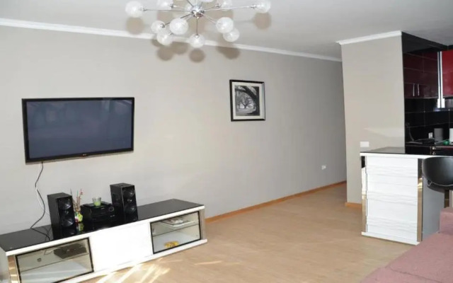 Modern studio in complex Paraiso Royal, LA95