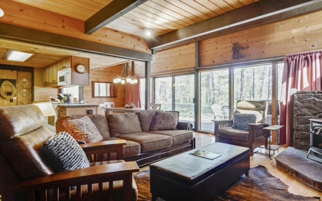 Cluster Cabin 19
