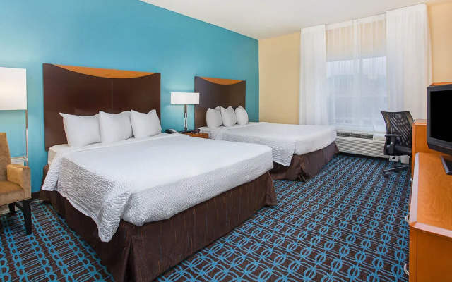 Fairfield Inn & Suites Louisville East