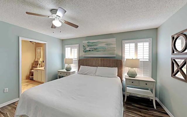 Emerald Port Of Call by Southern Vacation Rentals