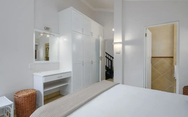 San Lameer Villa Rentals  3207