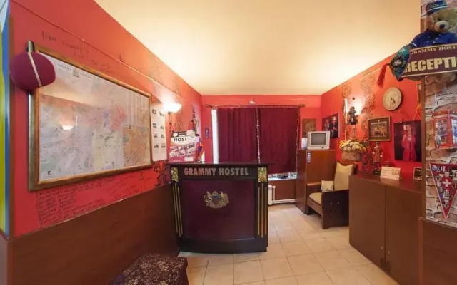 B&B Grammy Hostel