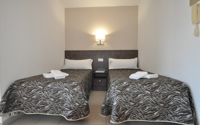 Safari Hotel