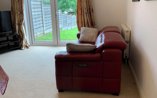 Coventry Charm - Spacious 3 Bedroom House