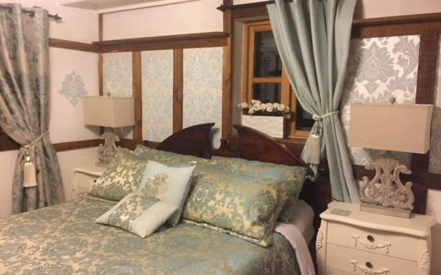 Dolweunydd Bed & Breakfast