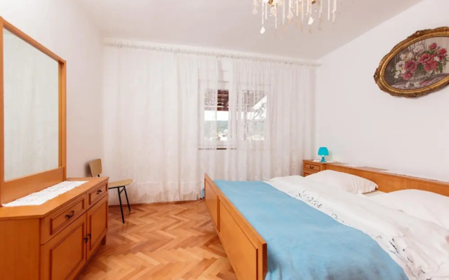 Apartments Marija Vinisce