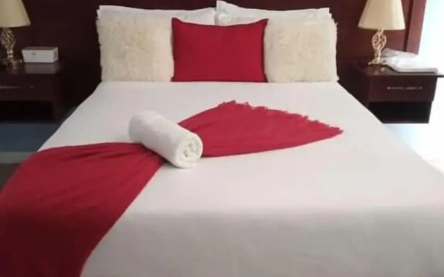 Canna Lilly Guest House
