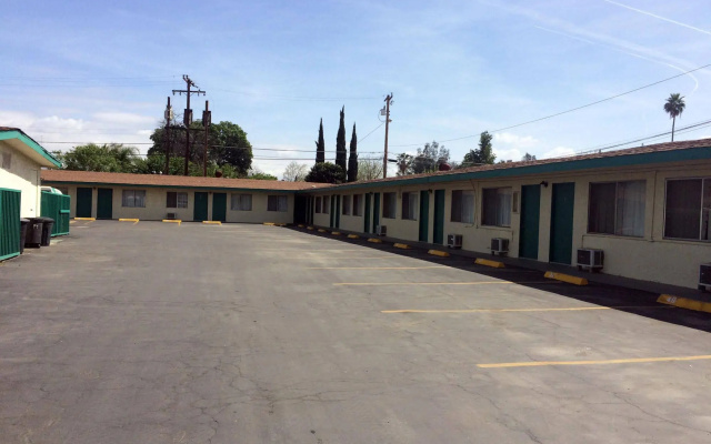Country Inn Motel
