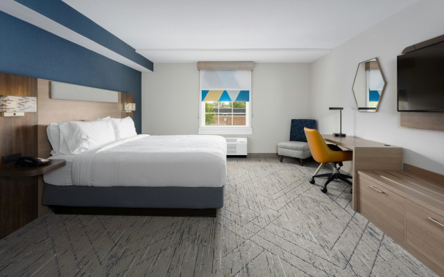Holiday Inn Express & Suites Williamsburg by IHG
