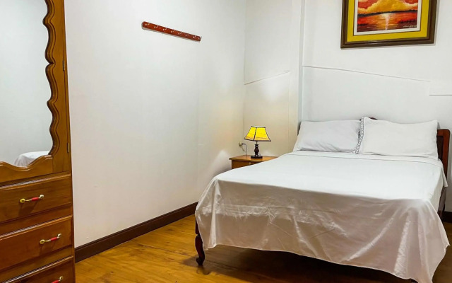 Apartamentos El Roble