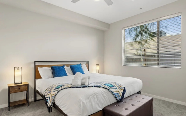 CozySuites at Vela Camelback